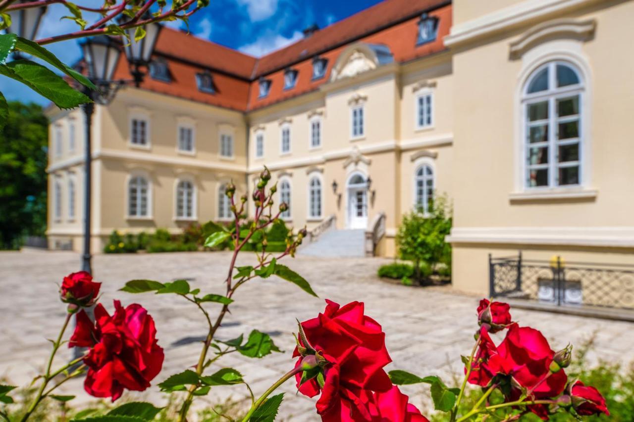 La Contessa Castle Hotel Szilvásvárad Exteriör bild