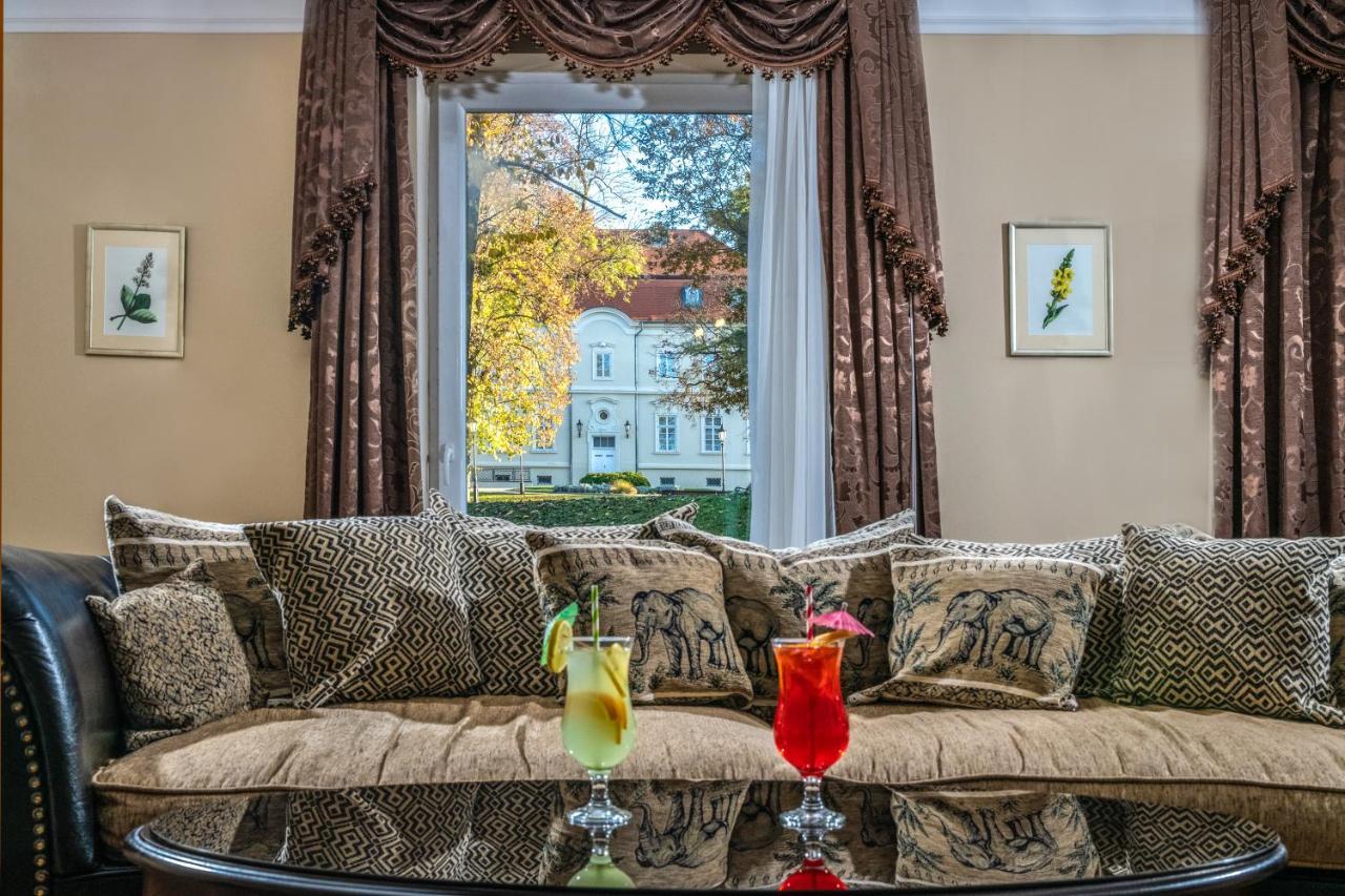 La Contessa Castle Hotel Szilvásvárad Exteriör bild